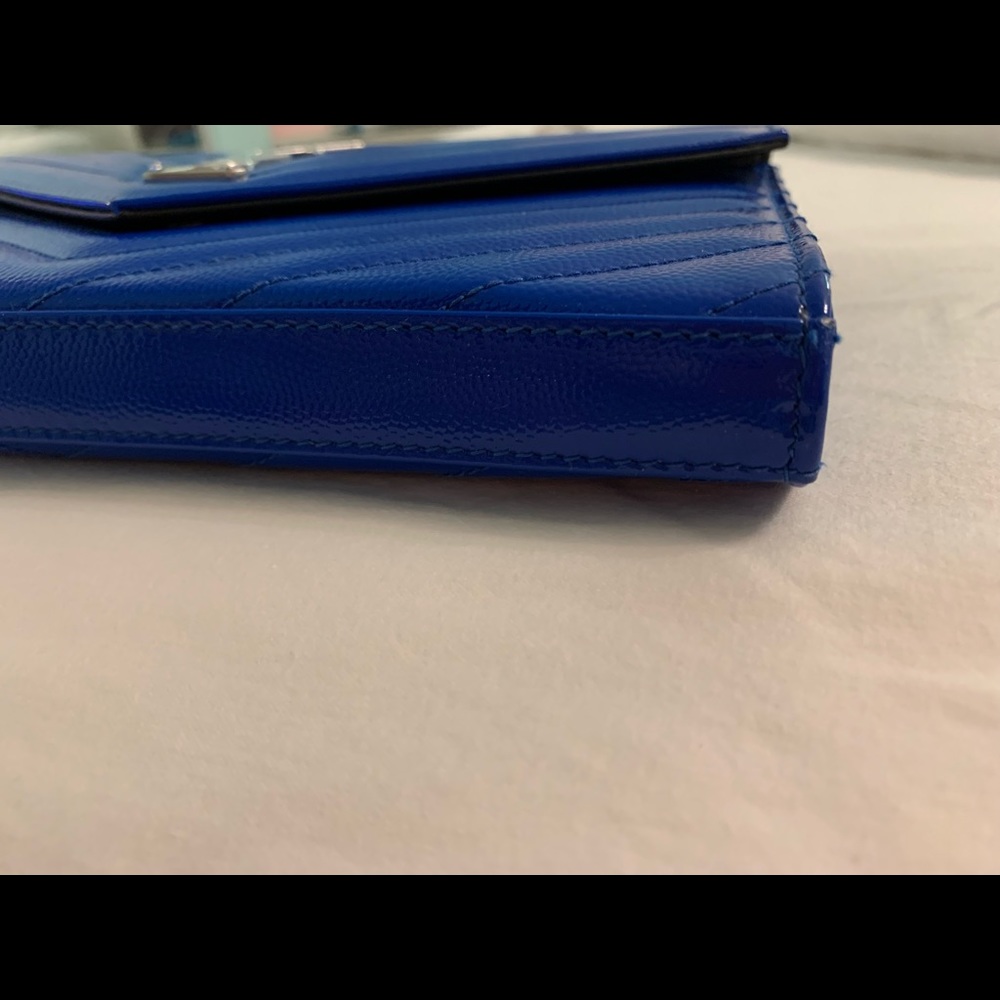 YSL Saint Laurent Patent Electric Blue Matelasse Wallet on Chain - Picture 3 of 11